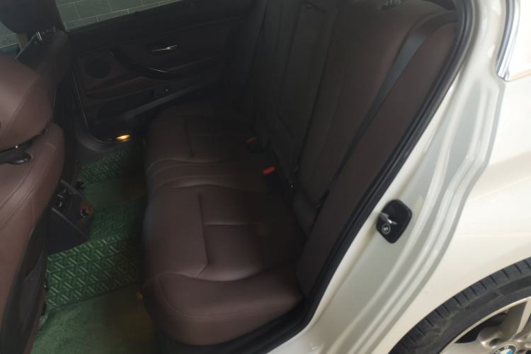 Used BMW 3 Series 2018 320Li Fashion Model Left Rear Seat