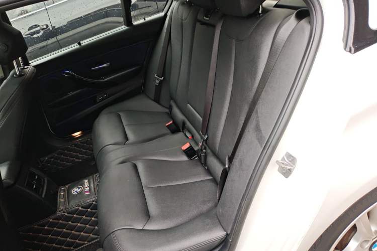Used BMW 3 Series 2018 320Li Leading Model M Sport Package Left Rear Seat