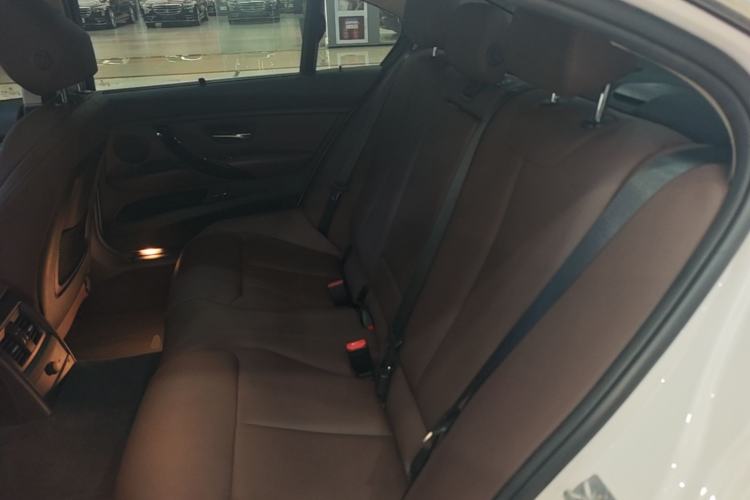 Used BMW 3 Series 2018 320Li Fashion Model Left Rear Seat