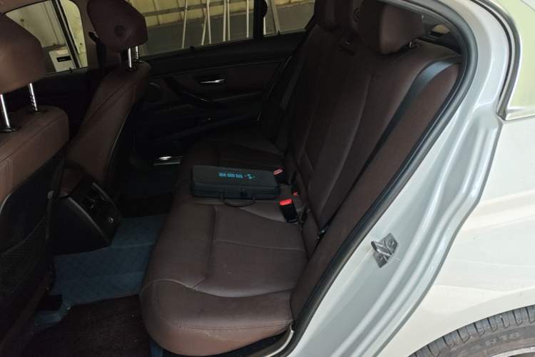 Used BMW 3 Series 2018 320Li Fashion Model Left Rear Seat