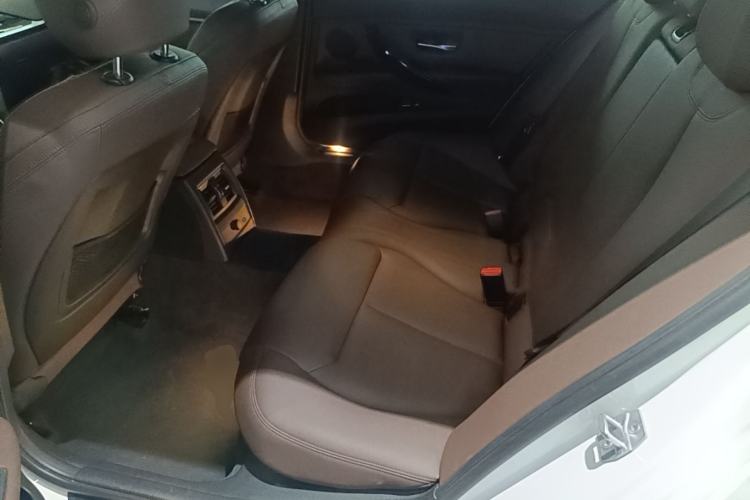 Used BMW 3 Series 2018 320Li Fashion Model Left Rear Seat