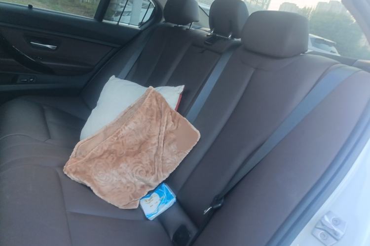 Used BMW 3 Series 2018 320Li Fashion Model Left Rear Seat