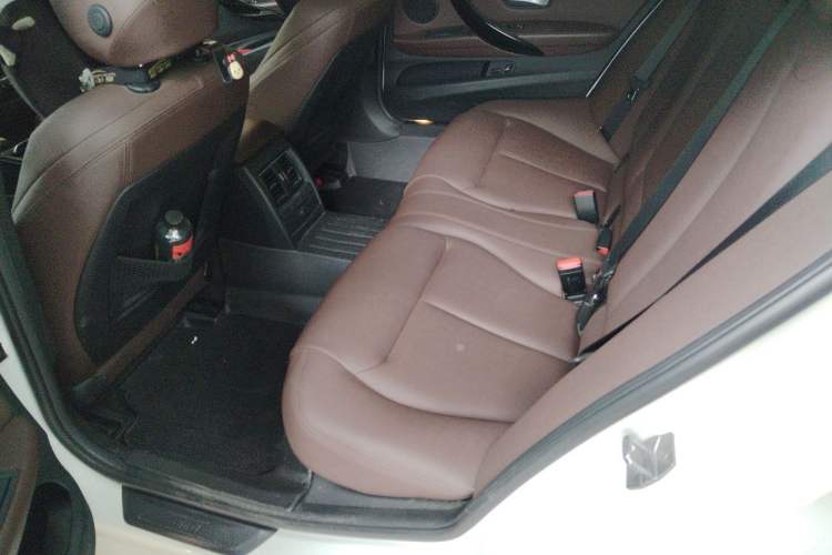 Used BMW 3 Series 2018 320Li xDrive Fashion Model Left Rear Seat