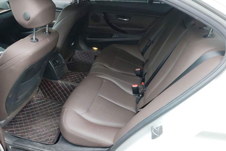Used BMW 3 Series 2018 320Li Fashion Model Left Rear Seat
