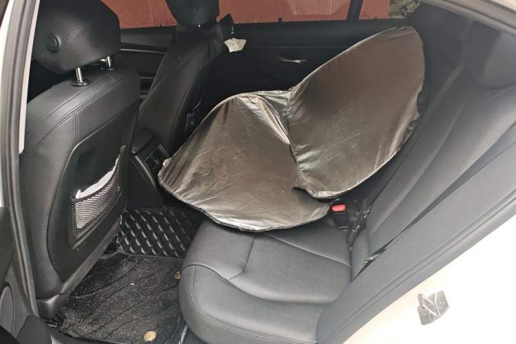 Used BMW 3 Series 2018 320Li Fashion Model Left Rear Seat