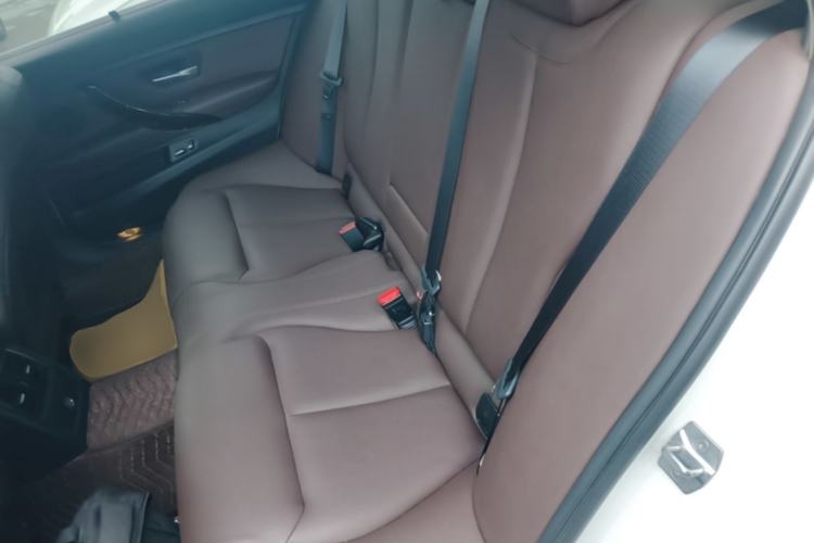 Used BMW 3 Series 2018 320Li Fashion Model Left Rear Seat