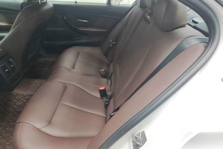 Used BMW 3 Series 2018 320Li Fashion Model Left Rear Seat