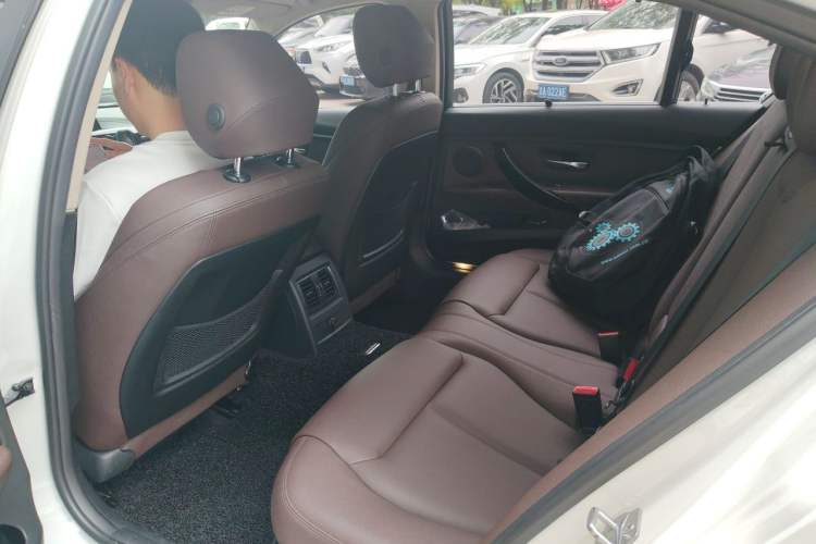 Used BMW 3 Series 2018 320Li xDrive Fashion Model Left Rear Seat