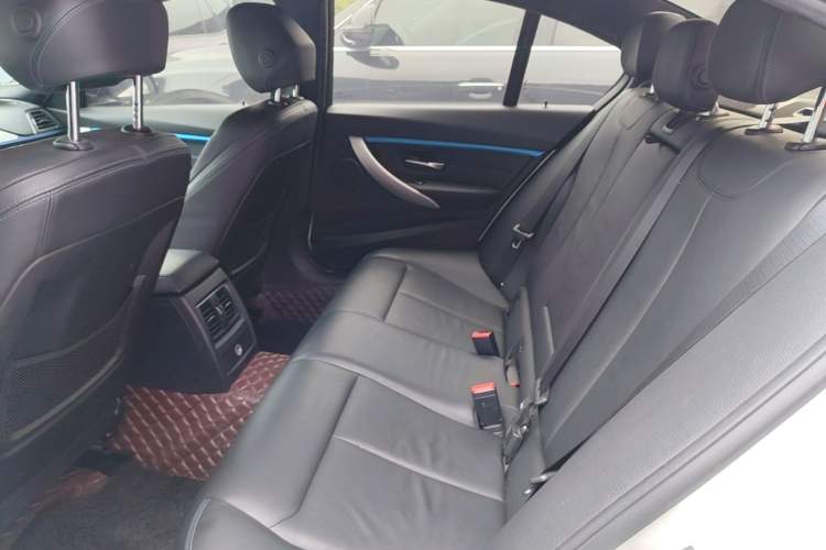 Used BMW 3 Series 2018 320i M Sport Package Left Rear Seat