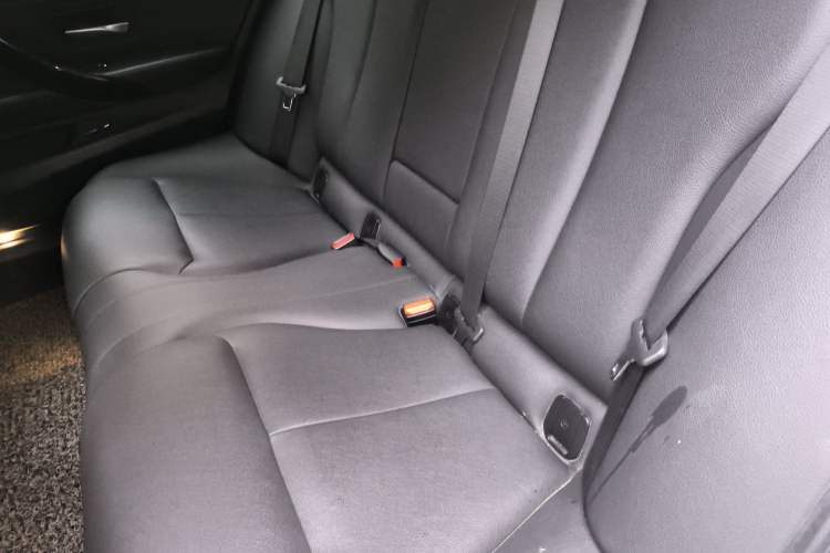 Used BMW 3 Series 2018 318Li Left Rear Seat