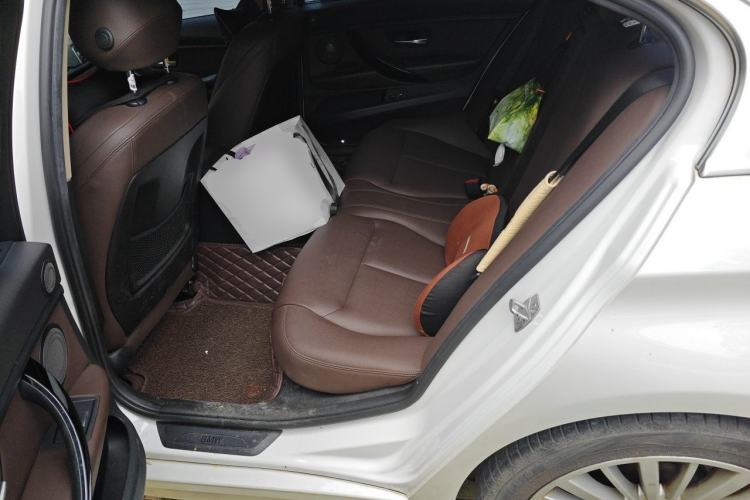 Used BMW 3 Series 2018 320Li Fashion Model Left Rear Seat