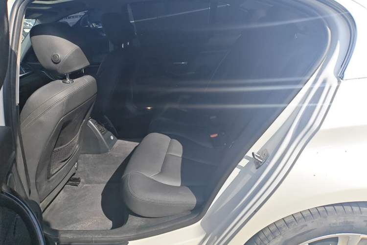 Used BMW 3 Series 2018 318Li Left Rear Seat
