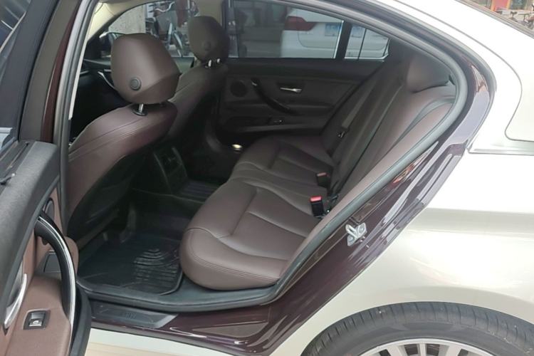 Used BMW 3 Series 2018 320Li xDrive Fashion Model Left Rear Seat
