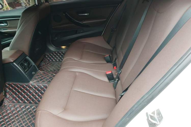 Used BMW 3 Series 2018 320Li Fashion Model Left Rear Seat