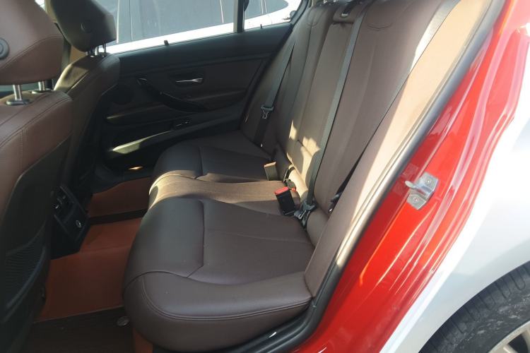 Used BMW 3 Series 2018 320Li Fashion Model Left Rear Seat