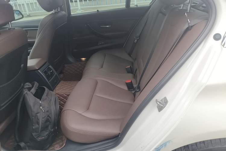 Used BMW 3 Series 2018 320Li Fashion Model Left Rear Seat