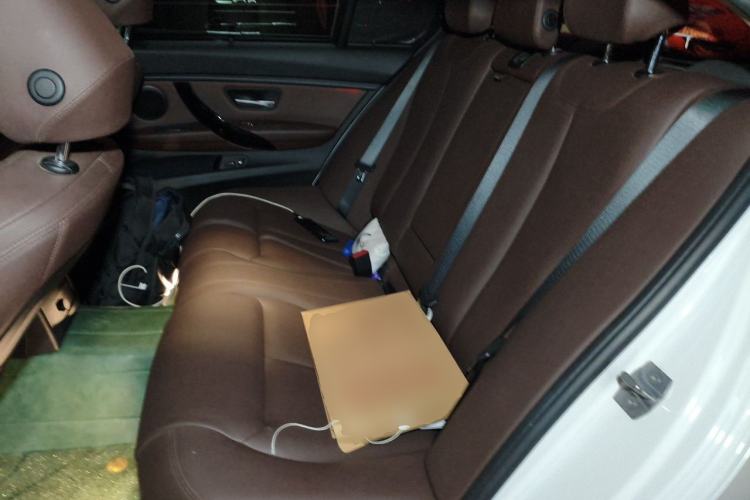 Used BMW 3 Series 2018 320Li Fashion Model Left Rear Seat