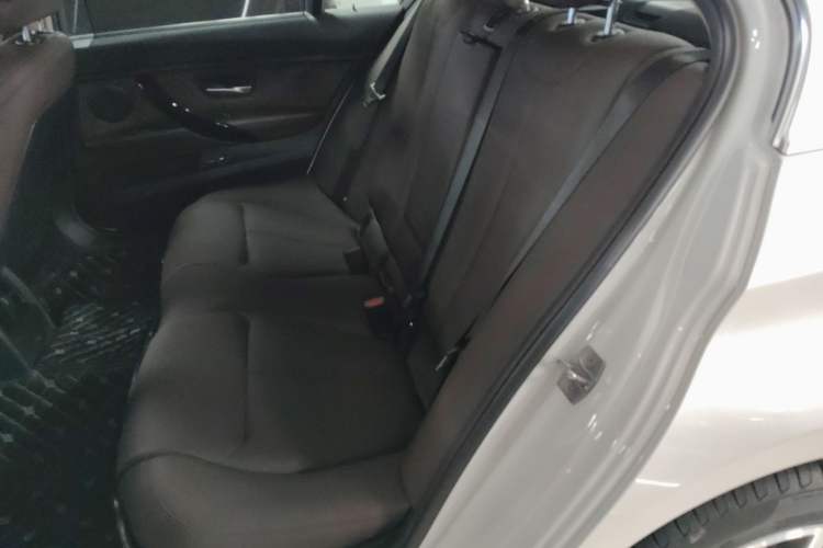 Used BMW 3 Series 2018 320Li Fashion Model Left Rear Seat