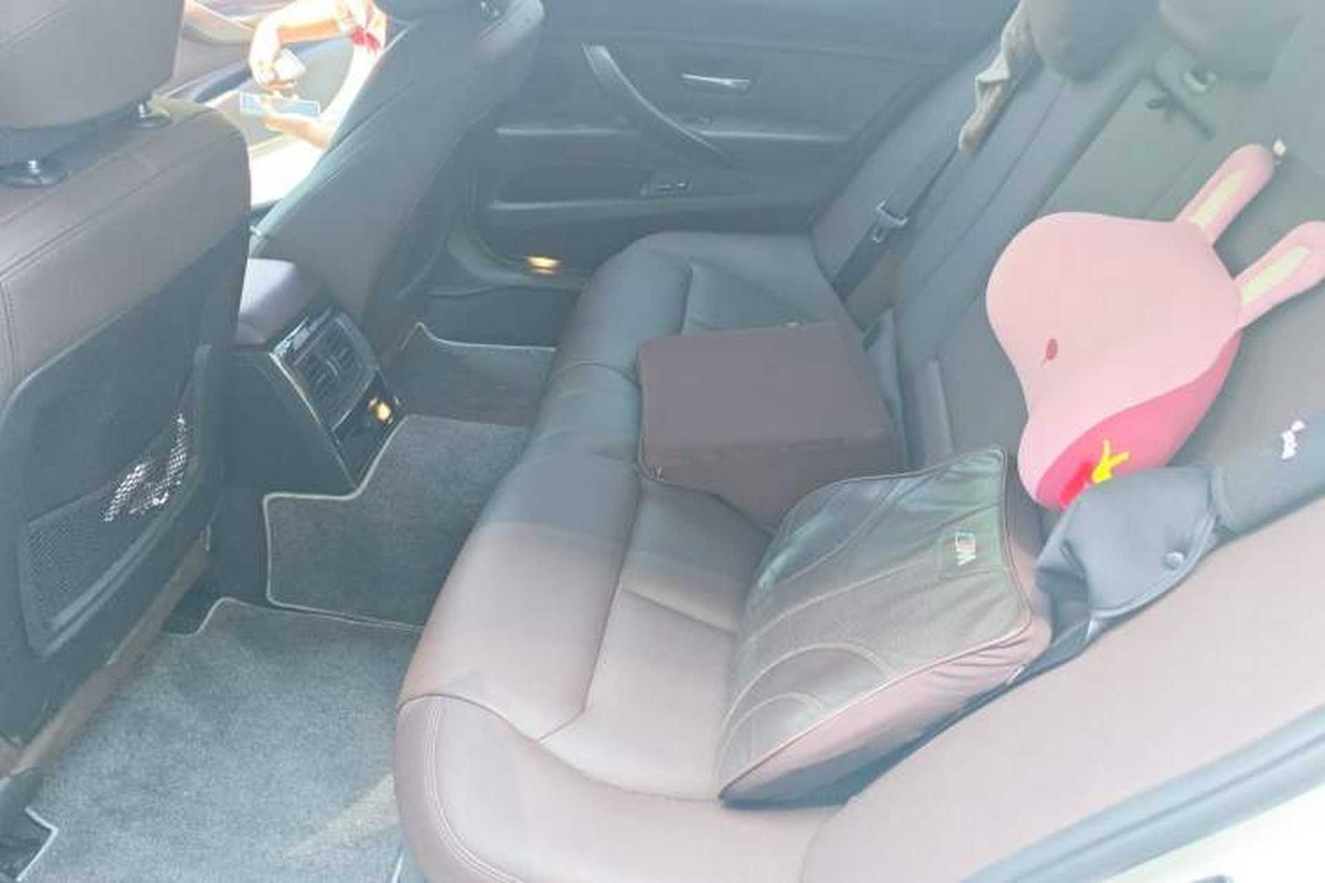 Used BMW 3 Series 2018 320Li Leading Model M Sport Package Left Rear Seat