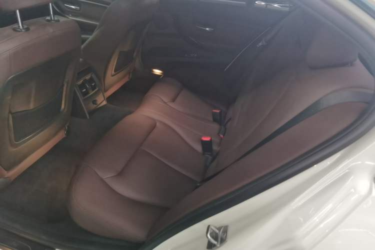 Used BMW 3 Series 2018 320Li Fashion Model Left Rear Seat