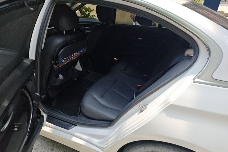 Used BMW 3 Series 2018 320Li xDrive Fashion Model Left Rear Seat