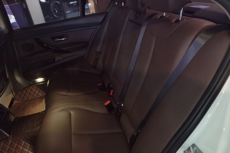 Used BMW 3 Series 2018 320Li Fashion Model Left Rear Seat