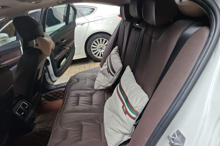 Used BMW 3 Series 2018 320Li Fashion Model Left Rear Seat