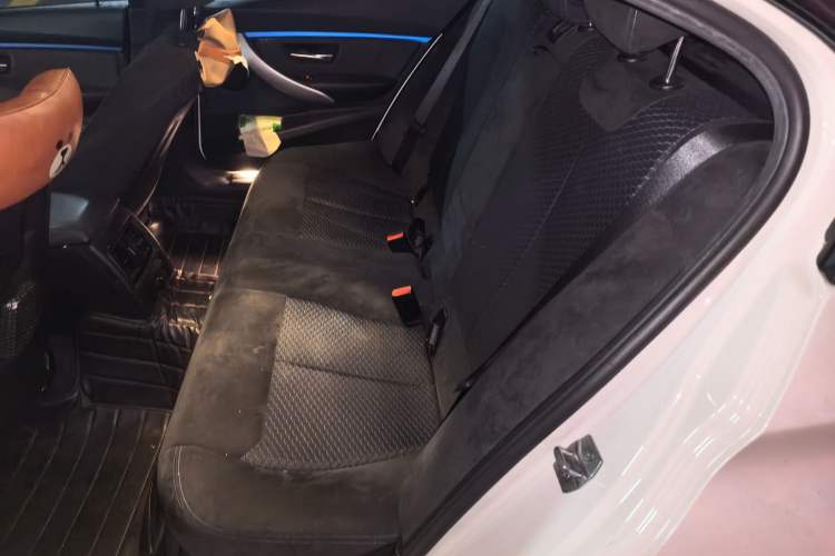 Used BMW 3 Series 2018 320i M Sport Package Left Rear Seat