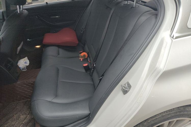 Used BMW 3 Series 2018 320Li xDrive Fashion Model Left Rear Seat