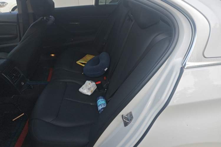 Used BMW 3 Series 2018 320Li Leading Luxury Package Left Rear Seat