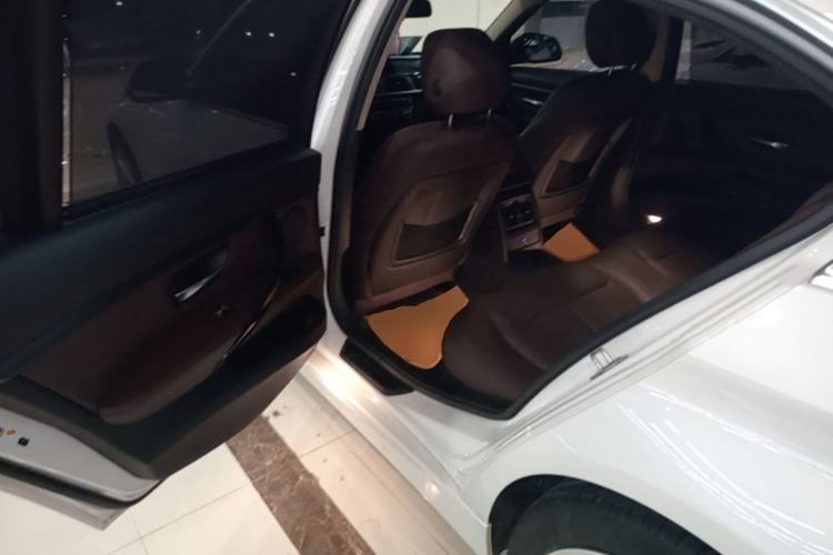 Used BMW 3 Series 2018 320Li Fashion Model Left Rear Seat