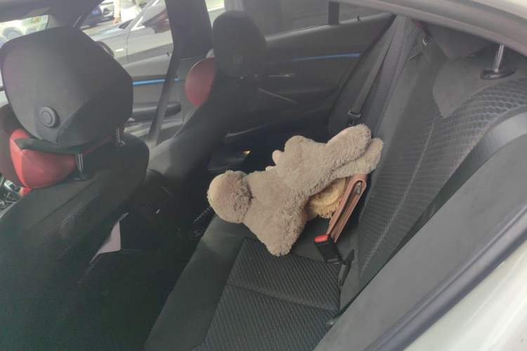 Used BMW 3 Series 2018 320i M Sport Package Left Rear Seat