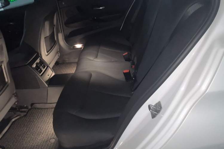 Used BMW 3 Series 2018 320Li Fashion Model Left Rear Seat