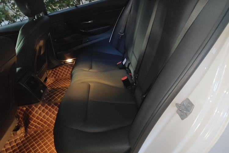 Used BMW 3 Series 2018 320Li Fashion Model Left Rear Seat