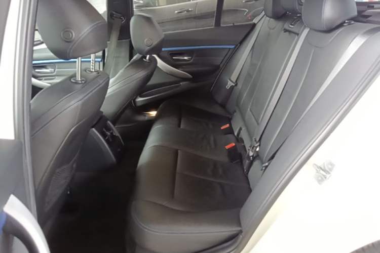 Used BMW 3 Series 2018 320i M Sport Package Left Rear Seat
