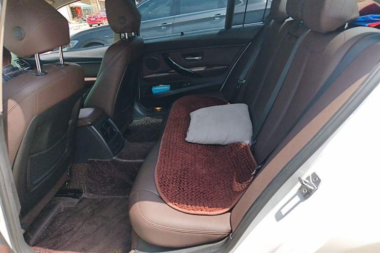 Used BMW 3 Series 2018 320Li Fashion Model Left Rear Seat