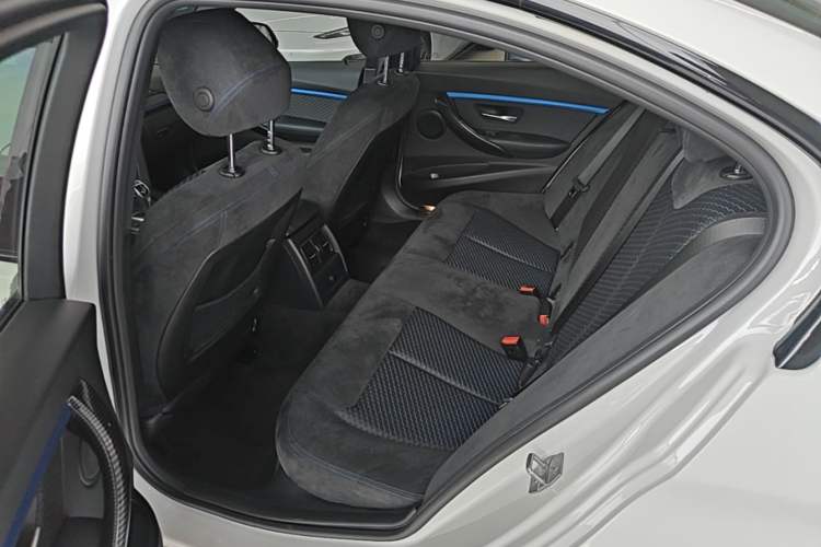 Used BMW 3 Series 2018 320i M Sport Package Left Rear Seat
