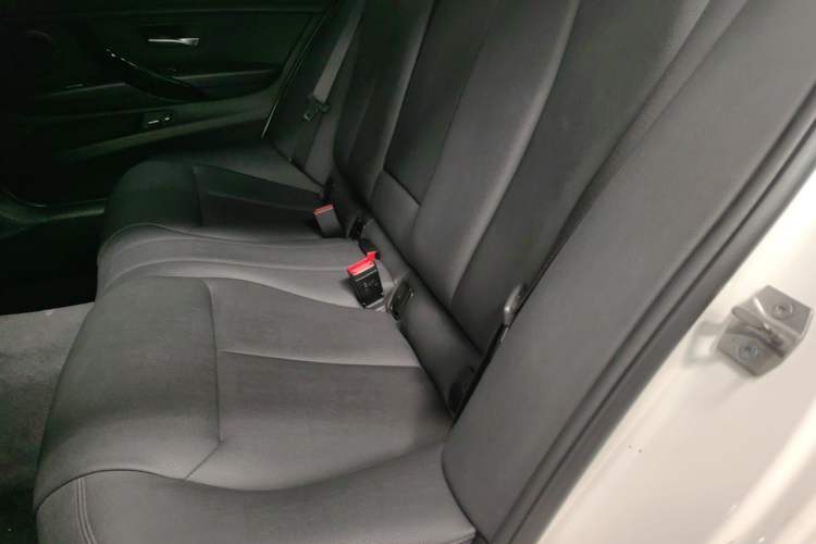 Used BMW 3 Series 2018 320Li Fashion Model Left Rear Seat