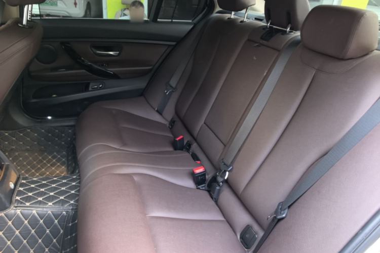 Used BMW 3 Series 2018 320Li Fashion Model Left Rear Seat
