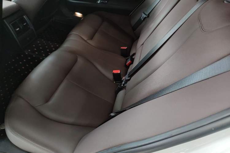 Used BMW 3 Series 2018 320Li Fashion Model Left Rear Seat