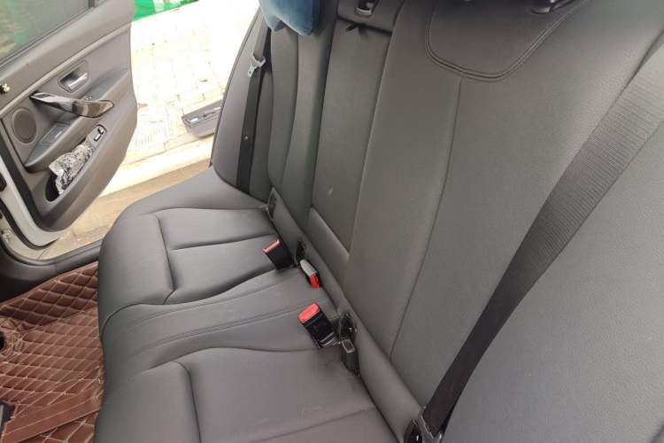 Used BMW 3 Series 2018 320Li Fashion Model Left Rear Seat
