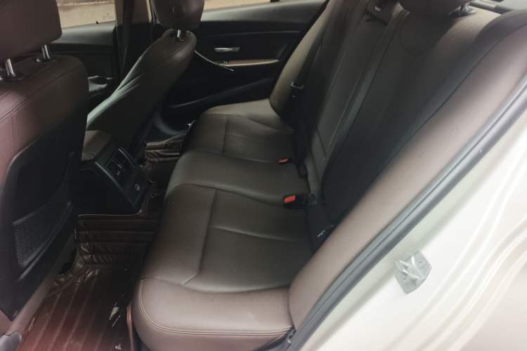 Used BMW 3 Series 2018 318i Left Rear Seat
