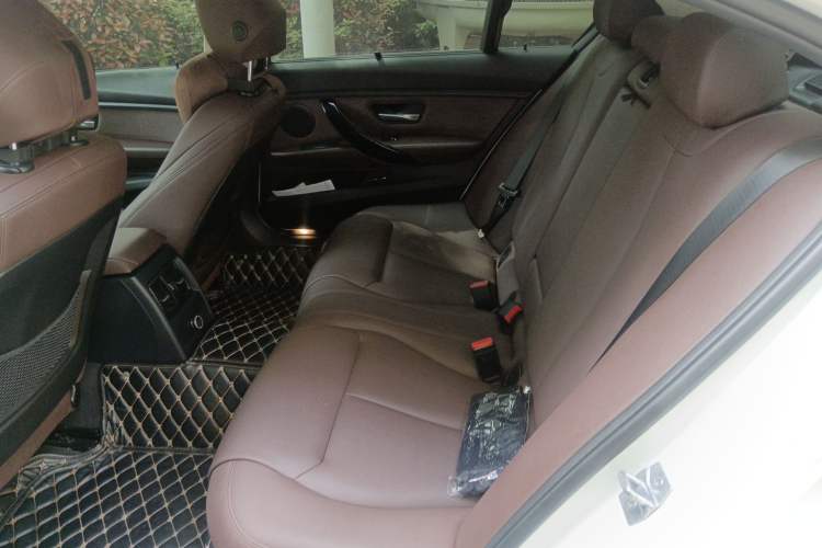 Used BMW 3 Series 2018 320Li Leading Model M Sport Package Left Rear Seat