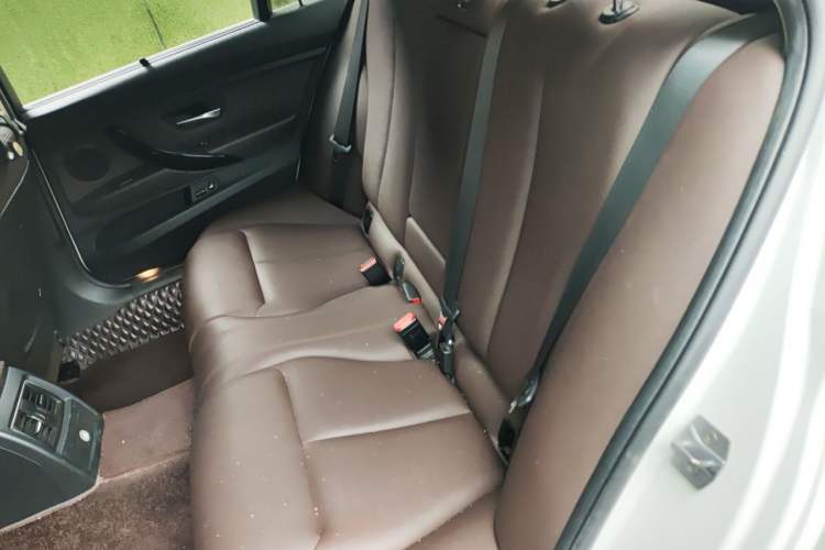 Used BMW 3 Series 2018 318Li Left Rear Seat