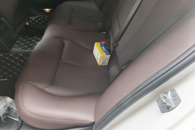Used BMW 3 Series 2018 320Li Leading Model M Sport Package Left Rear Seat