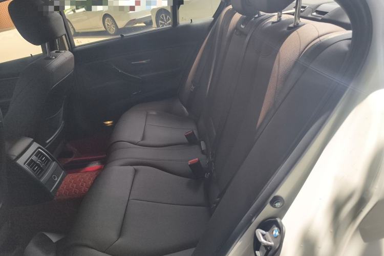Used BMW 3 Series 2018 320Li Fashion Model Left Rear Seat