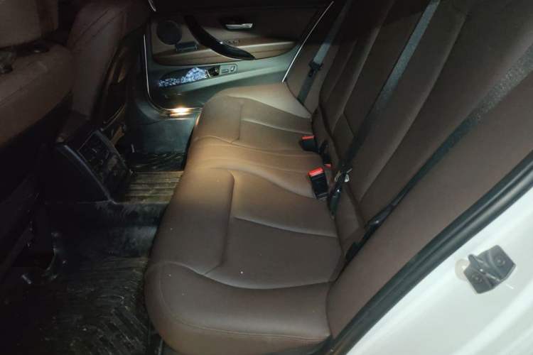 Used BMW 3 Series 2018 320Li Fashion Model Left Rear Seat