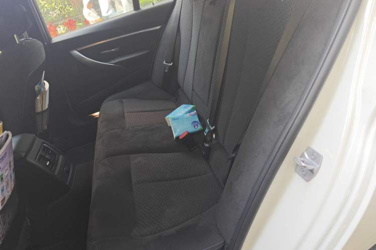 Used BMW 3 Series 2018 320i M Sport Night Edition Left Rear Seat
