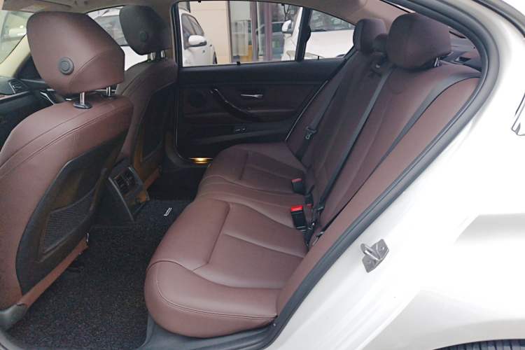 Used BMW 3 Series 2018 320Li xDrive Fashion Model Left Rear Seat