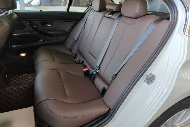 Used BMW 3 Series 2018 320Li Fashion Model Left Rear Seat